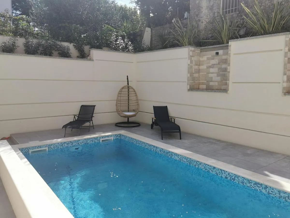 Villa Sunny Icici- Apartment Sun Croatia