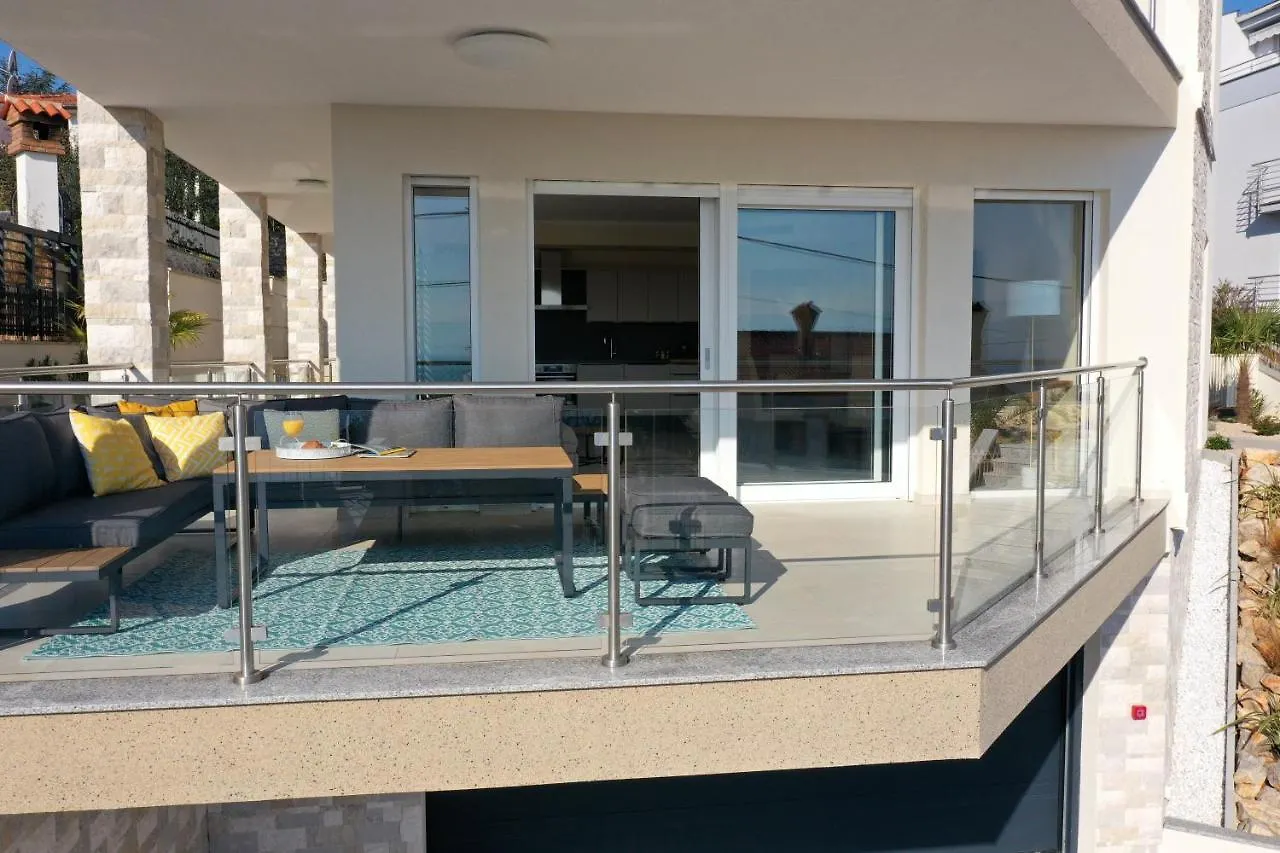 Villa Sunny Icici- Apartment Sun Croatia